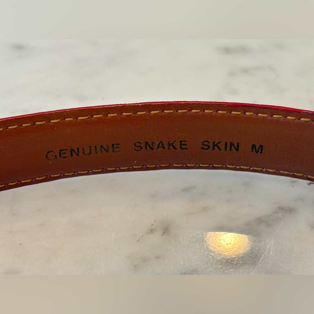Vintage real Snakeskin belt, slim, gold hinges and buckle, red, M, 27-32, GUC - Picture 7 of 13